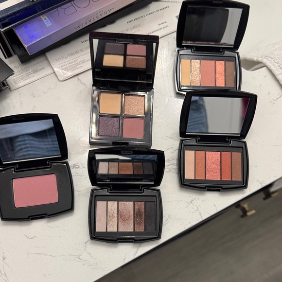 Eyeshadow and Blush Palette Set Bundle - Picture 1 of 2